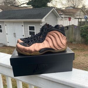 Nike Air Foamposite One Copper Size 9.5 Mens
